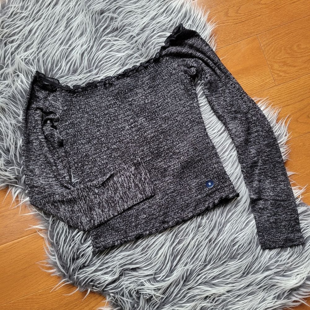 🍒NWT🍒 HOLLISTER OFF SHOULDER CROP TOP